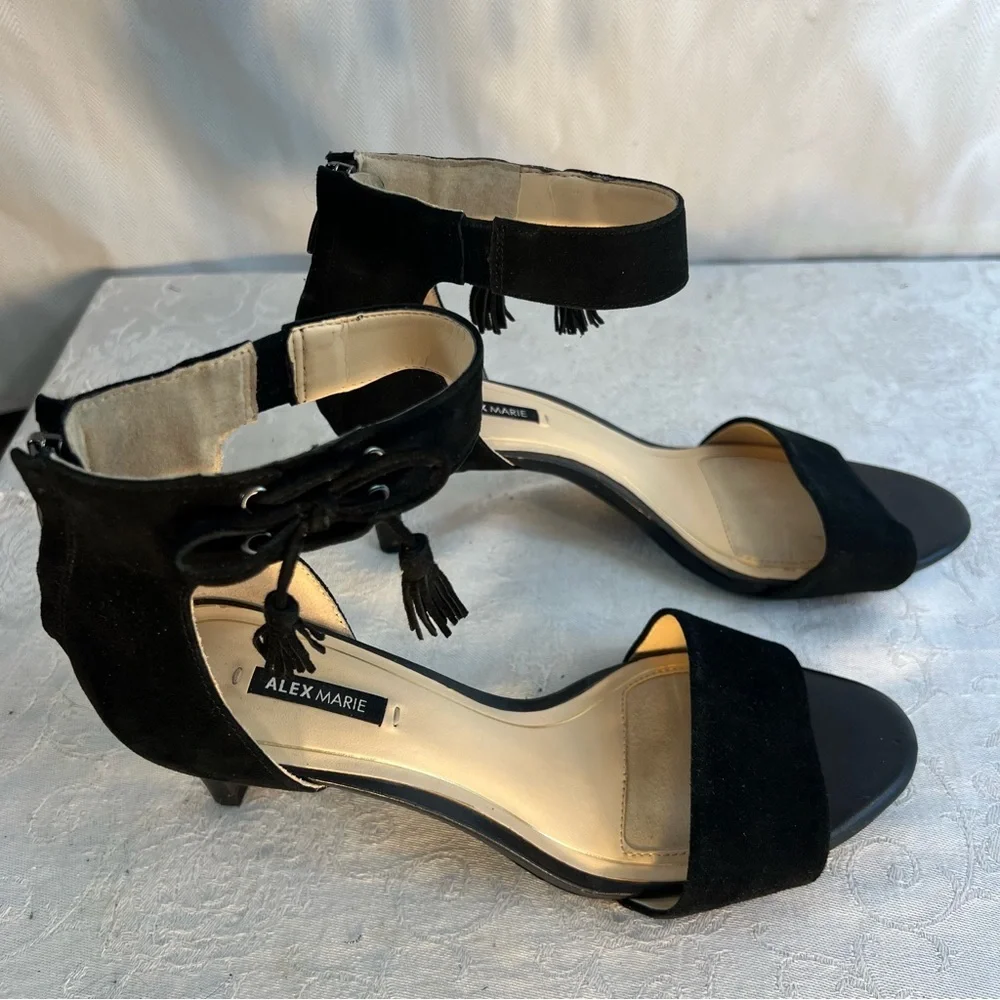 Alex Marie Shoes Black Suede Ankle Strap W/Tassels Zipper Heel 3 3/4” Heels 9.5